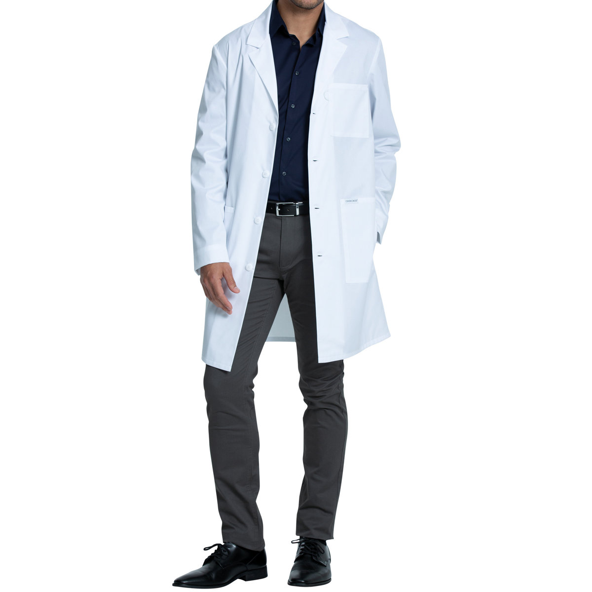 Blouse médicale convient pour homme et pour femme. Manches longues, boutons.